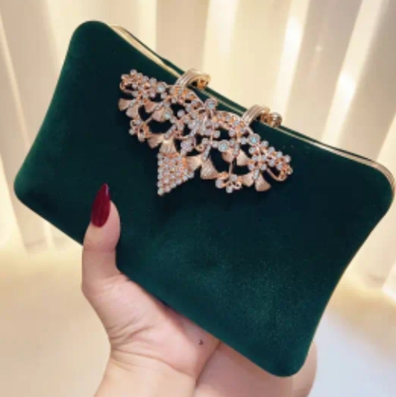 🐎NEW! Green Velvet Clutch Gold Accents - Picture 3 of 7